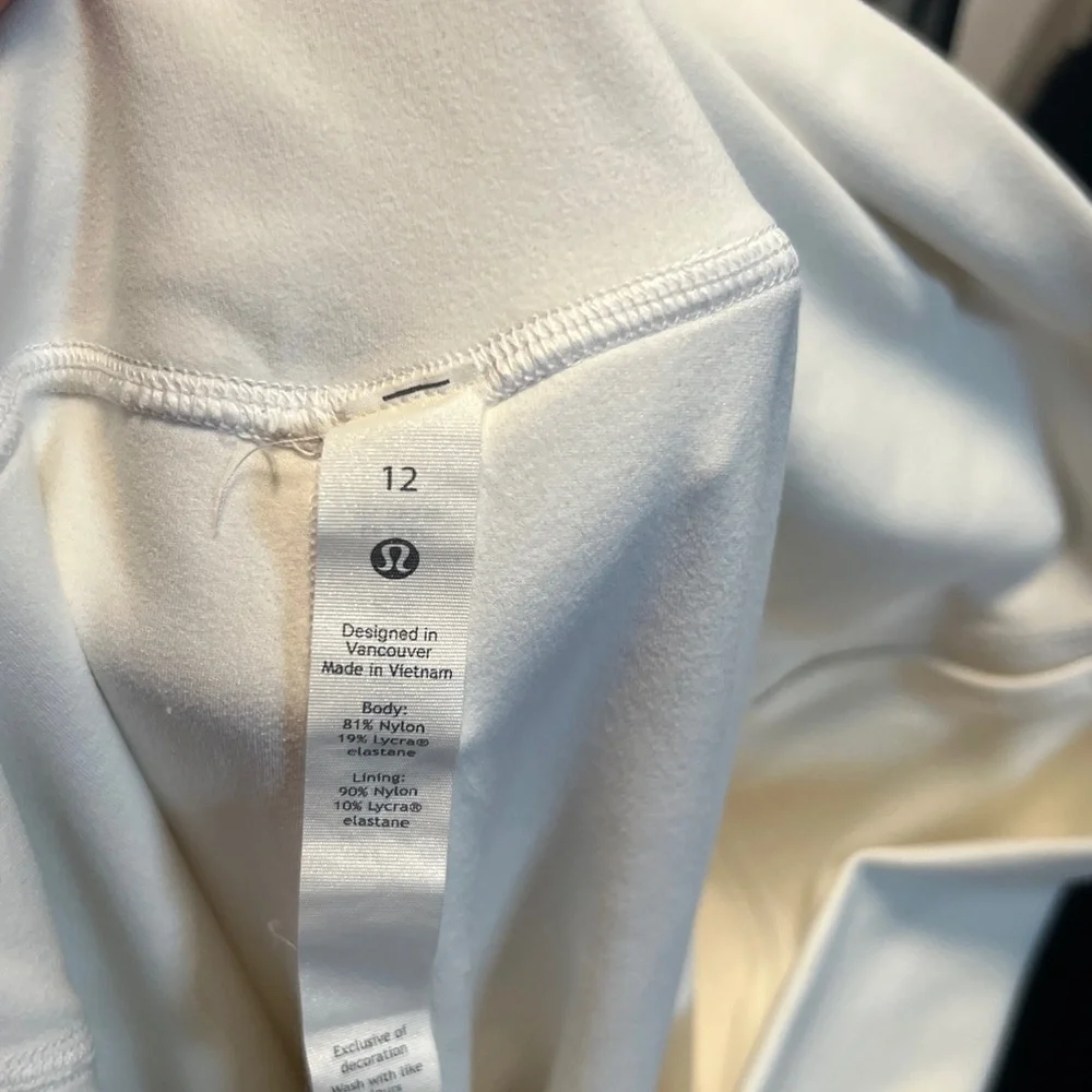 SOLD‼️‼️‼️‼️‼️Lululemon align biker shorts - Picture 4 of 4